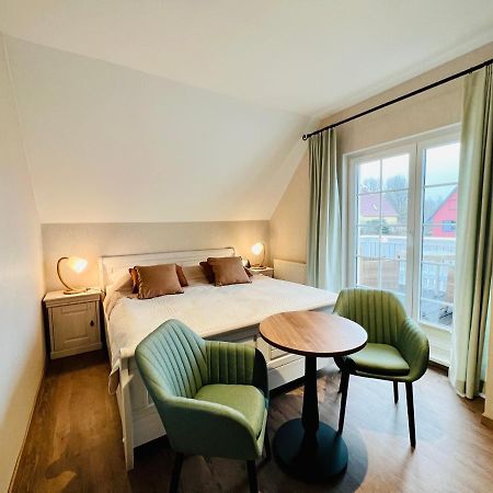Hotel Haus Nordlicht Ahrenshoop Esterno foto