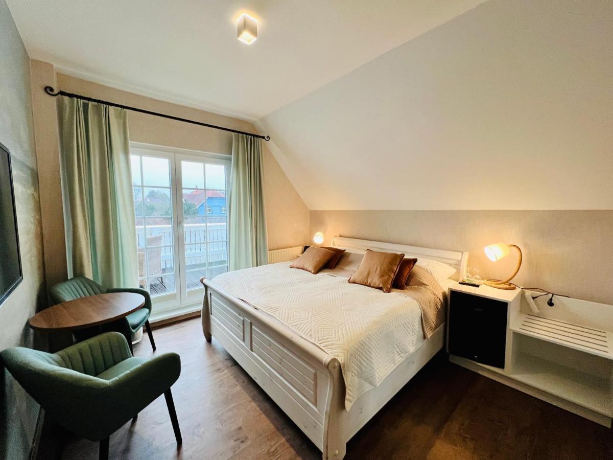 Hotel Haus Nordlicht Ahrenshoop Esterno foto
