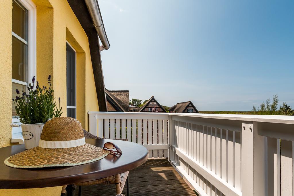 Hotel Haus Nordlicht Ahrenshoop Esterno foto